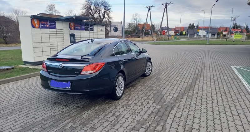 Opel Insignia cena 26000 przebieg: 213000, rok produkcji 2011 z Konin małe 22